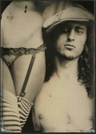 ed.ross_man&venus-mazoni